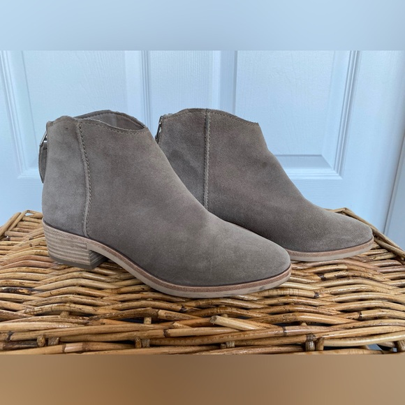 Suede ankle boots - Picture 2 of 5